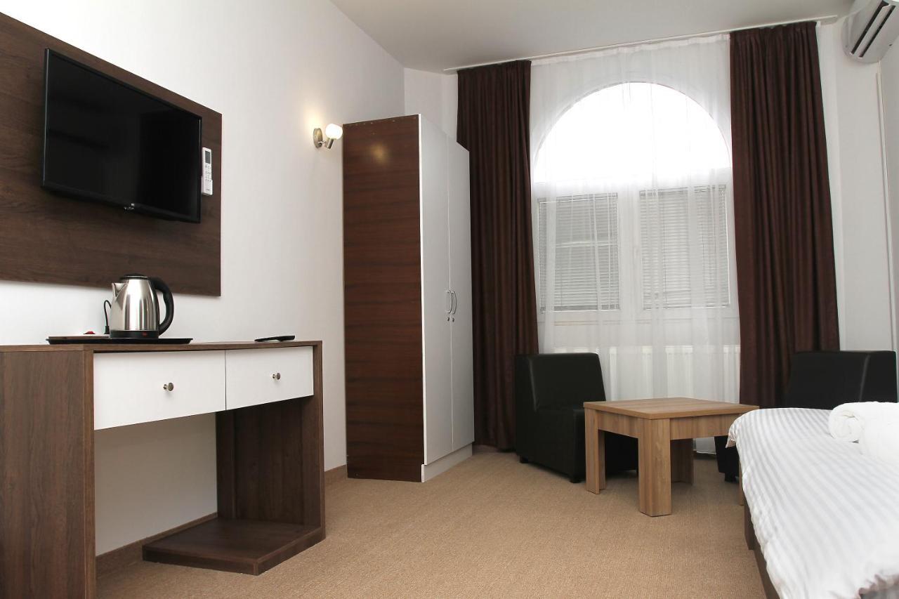 Hotel Andalus Üsküp Dış mekan fotoğraf