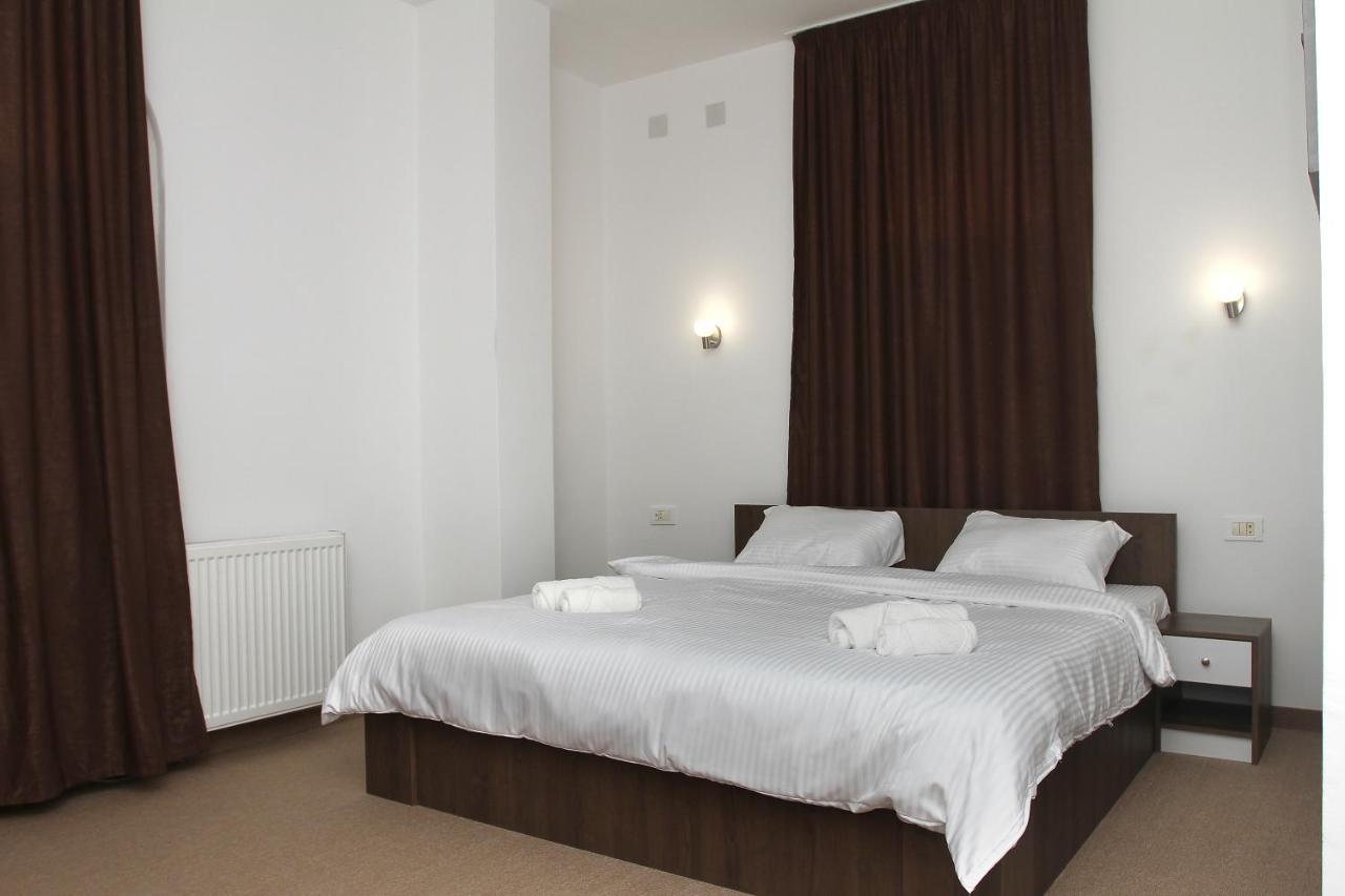 Hotel Andalus Üsküp Dış mekan fotoğraf