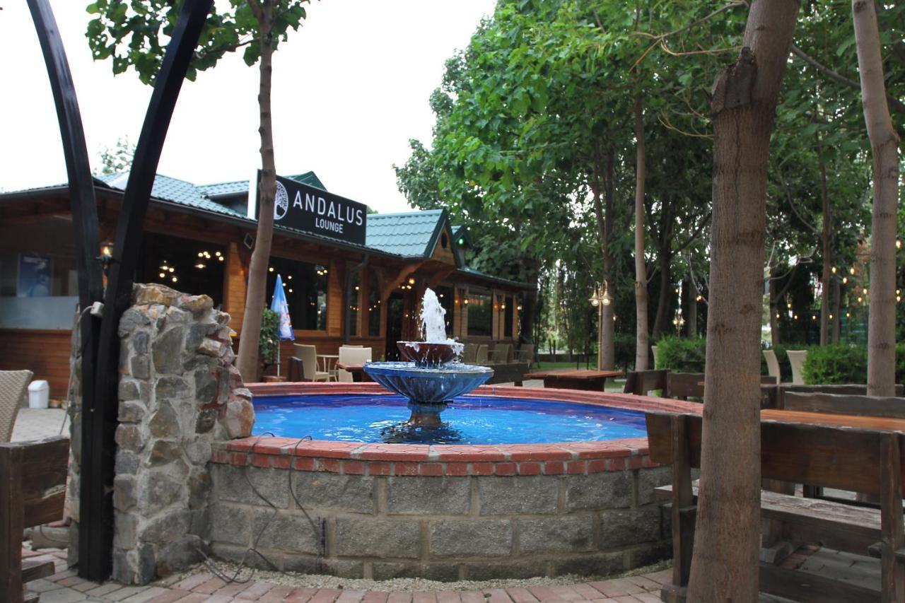 Hotel Andalus Üsküp Dış mekan fotoğraf