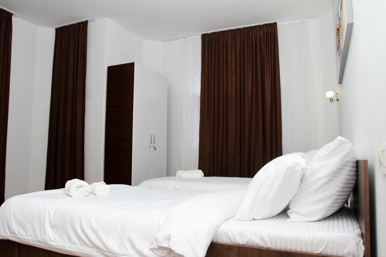Hotel Andalus Üsküp Dış mekan fotoğraf